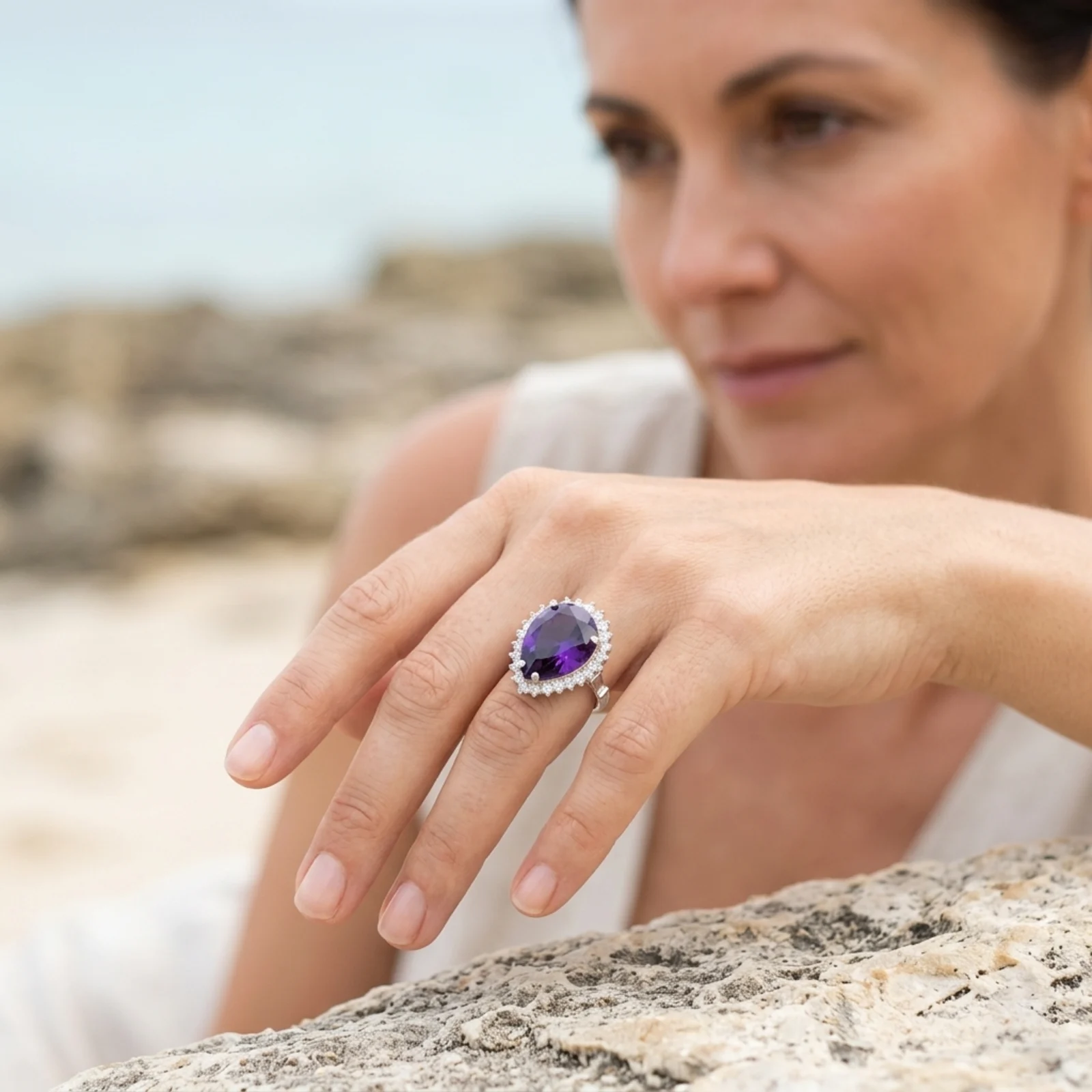 Anillo Gota Violeta de Plata 925 con Piedra violeta